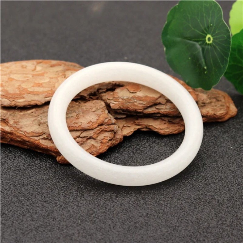 Natural White Chinese Jade Bra - Women Fashion Jewellery avis et prix